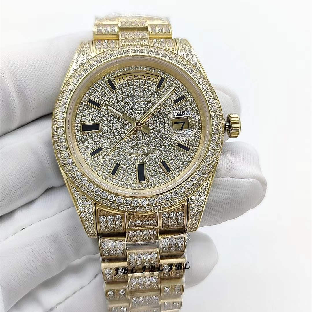 Designer de luxe Classic FashionSet avec diamant Montre automatique Taille 41 mm Échelle numérique Verre saphir Fonction étanche Noël186K