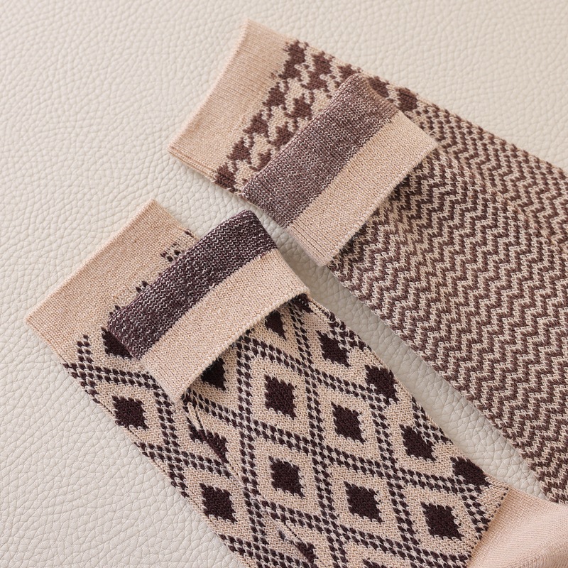 Socken Kinder Mittelrohr Herbst und Winter Retro Lingge Baumwolle Doppelnadel Doppelroute Khaki