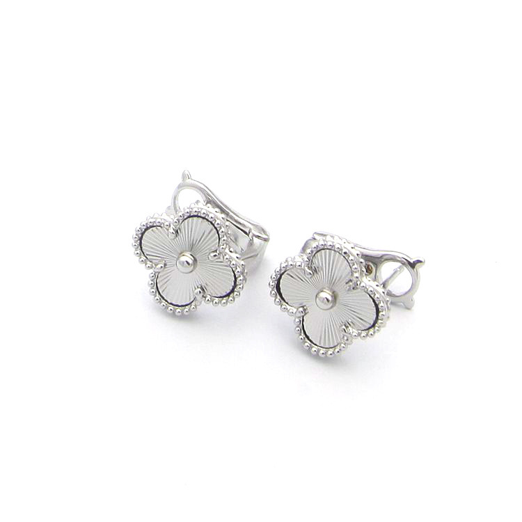 Luxury Designer Stud Earrings Titanium Steel Fourleaf Clover Cleef Earrings Womens Fashion 18K Gold Engraved Five Flower Earring 3402051