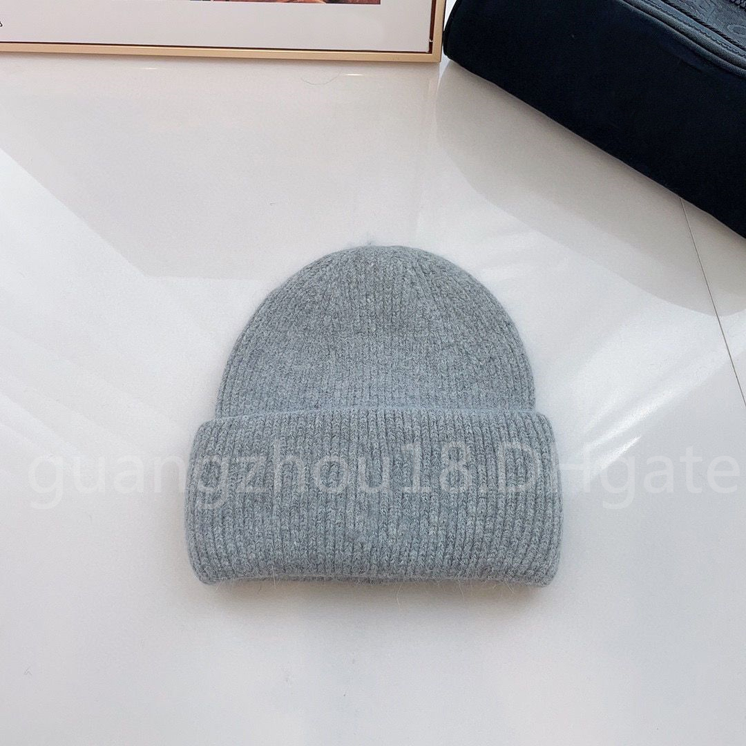 Fashion Designer Knitted Beanies Winter Warm Hats Couple Hat For Man Women 