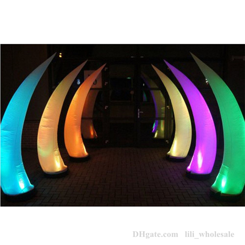 Uppblåsbar LED -ljus dekoration pelare horn kolonn tusk med basblåsare för reklam