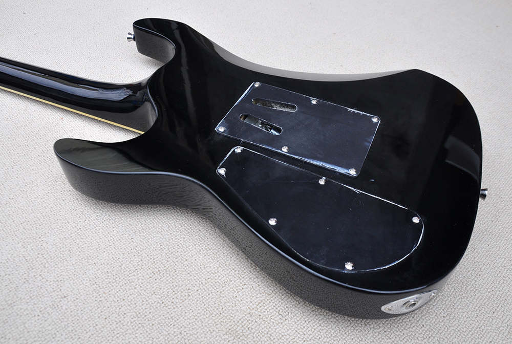 Guitare électrique noire transparente faite sur commande d'usine avec le placage matelassé d'érable de touche de palissandre de pont de Floyd Rose peut être adapté aux besoins du client