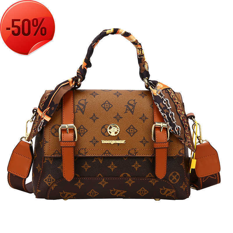 Le magasin a 80% de réduction sur Whole Fashion Bag Women's 2023 Summer New One épaule Messenger Version coréenne Aaisselle de grande capacité P333A