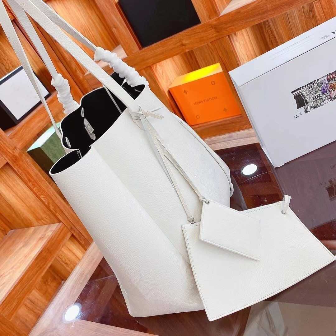 Women's Luxury Designer Handbags 2023 New Fashion All-in-one Messenger Bag Shopping Bag Multifunctional Black and White Tote Bags Factory Direct Sales