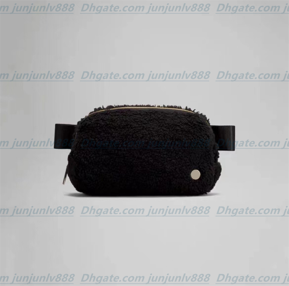 Top Classicbelt Bag Fanny Pack Designer Classic Bum Heart Bag Bag Bumbag Нейлоновая шерстяная ткань с мягкими женщинами для женщин плечо кросс2289