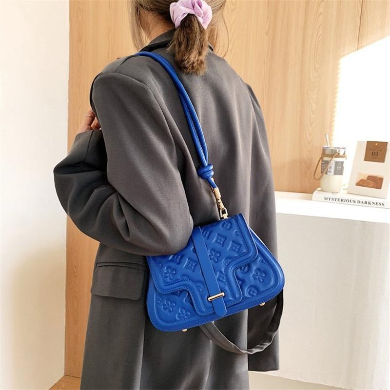 2022 Fashion Women Bag Flip Soft Leather Designer Messenger Pure Black Blue White Ladies с однорубедной монетой кошелек Crossbody Bags261f