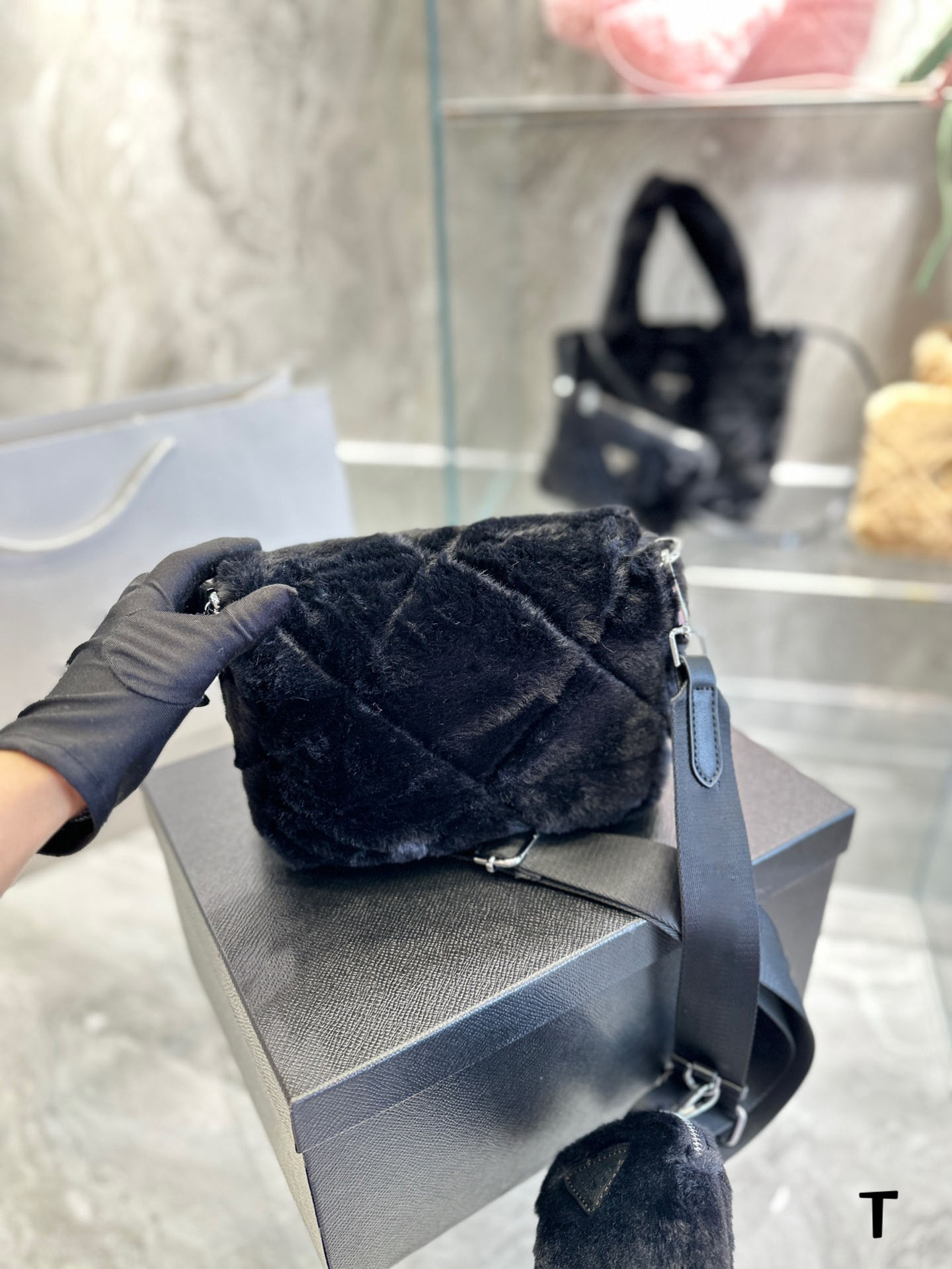 2022 Winter Plush Bag Purse Designer Shoulder Bags Women Handbag Fashion Crossbody Luxury Bag Tote Postman Flap Wallet Box Packaging