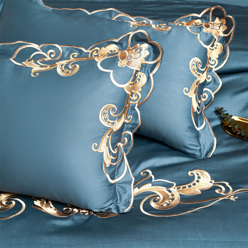 HighEnd Gold Embroidery Bedding Set Luxury Blue Egypt Cotton Duvet Cover Bed Sheet Linen Pillowcases Solid Color Home Textil1426249