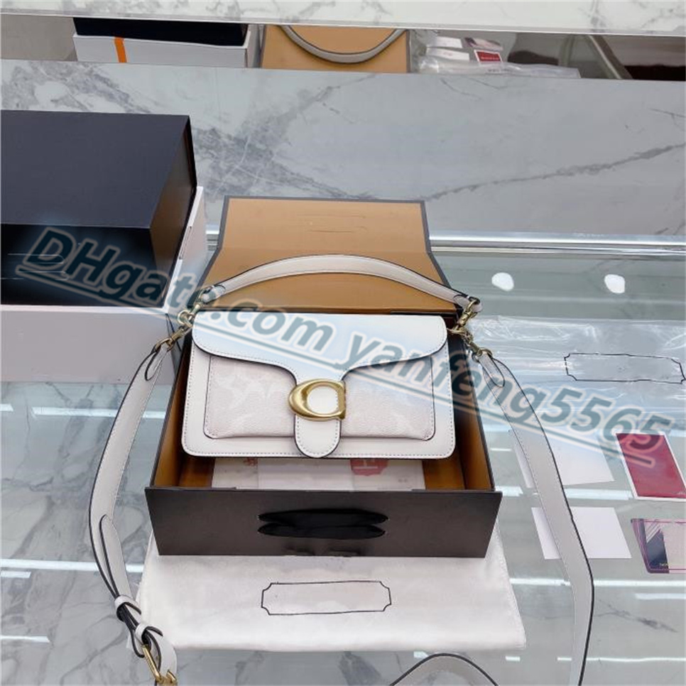 Bolsos de hombro de mujer de alta moda Estilo de corazón de cuero clásico Cadena de oro Crossbody Monedero Monedero Bolso de mujer Diseñadores Bolso Mensajero Monedero