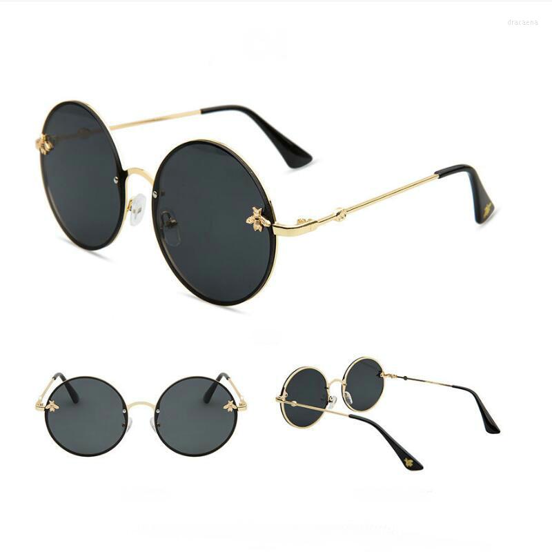 Lunettes de soleil Luxury Round Bee Women Men Men Retro Brand Designer Metal Frame surdimensionné Gafas de Sol Mujer 2022181V