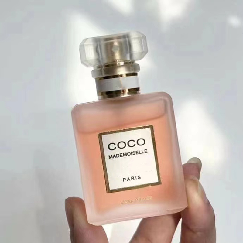 Famous Women Parfumpak N5 CHANCE Anti-transpirant Deodorant Spray 25mlx4 Body Mist Langdurige geur Geur Voor Cadeau Natuurlijk Dames Keulen Goede geur7378752