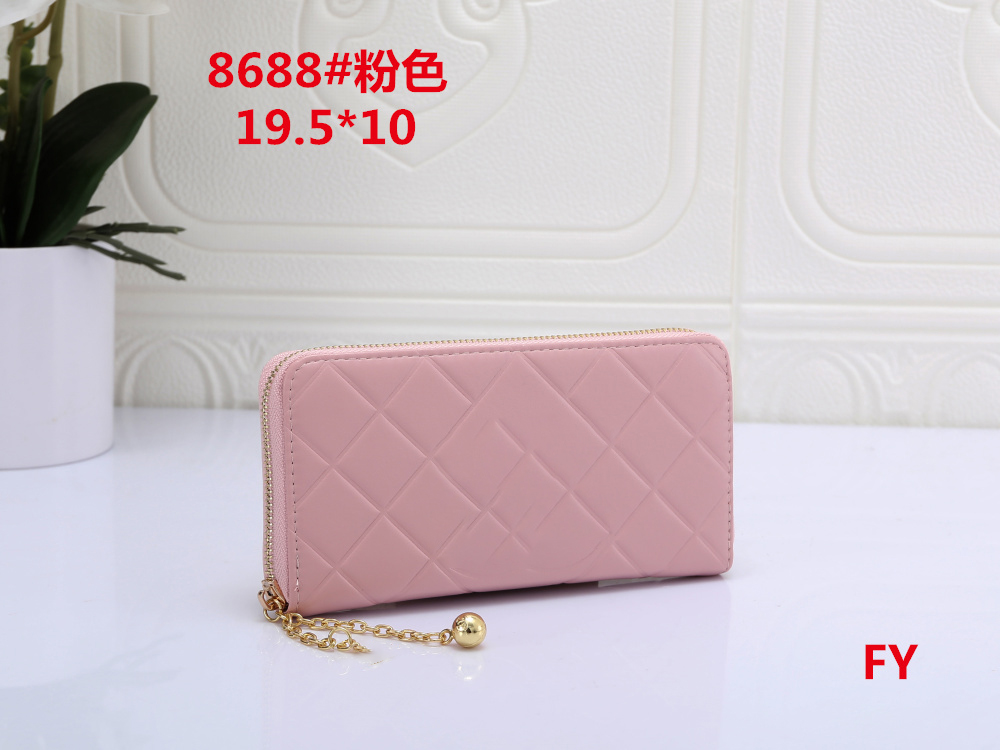 Cartera de diseñador Una calidad Cuero de PU Titular de la tarjeta de crédito para hombre Múltiples carteras para mujer Monedero # 8688 Acolchado Doble 20 cm notecase261s