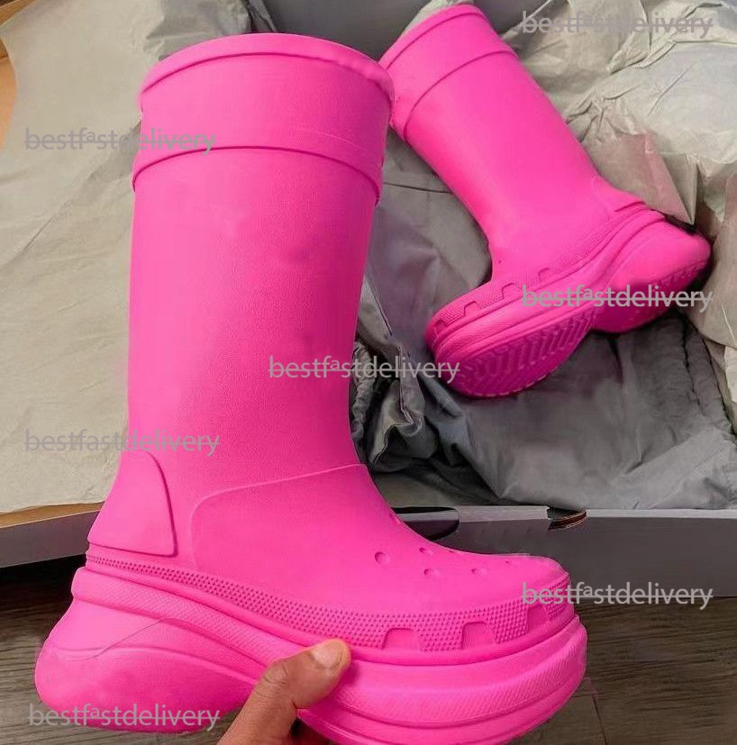 Designer stövlar märke höst vintersäsong kvinnors regnstövel män godis färg gummibäteskor gå ankel boots avslappnade plattform stövlar pöl pvc stövlar