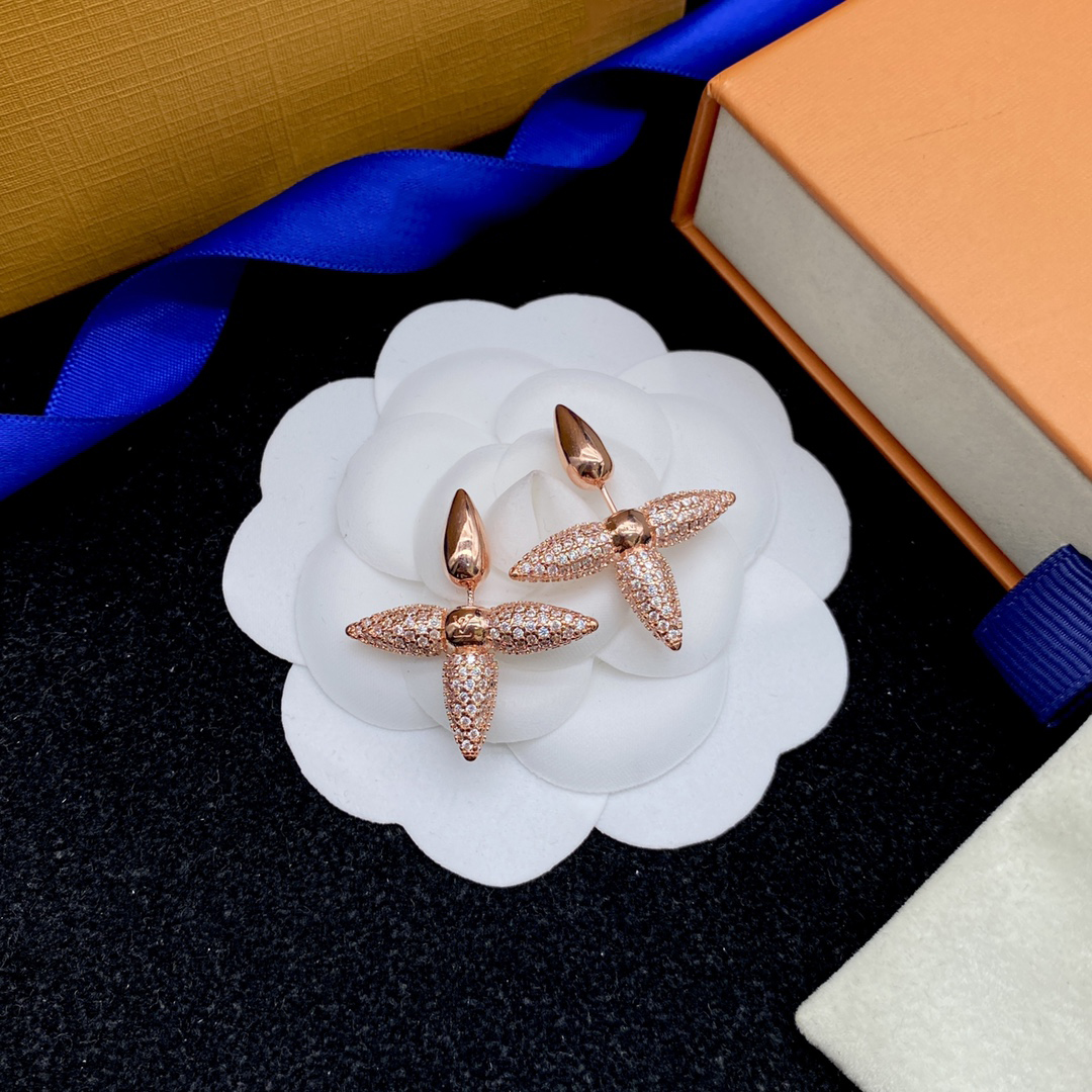 Bijoux de luxe Boucles d'oreilles Designer pour femmes Logo doré Boîte Orecchini Classique 4 couleurs Lucky Grasses Lettre en forme 2212162