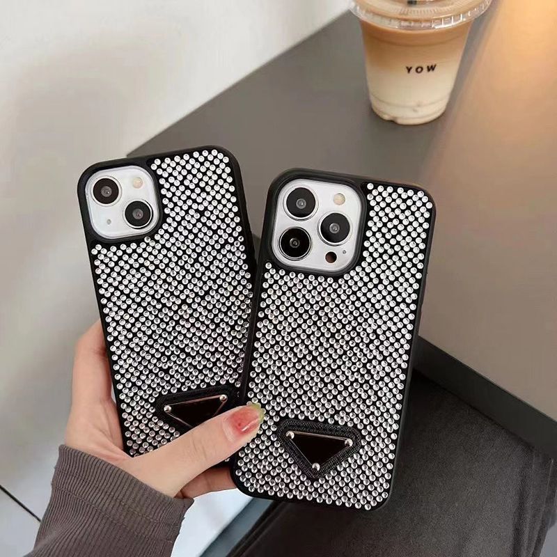 İPhone Kılıfları İçin Telefon Kılıfı Lüks Glitter Moda Tasarımcısı Bling Pırıl Plan Rhinestone Elmas Jeweled 3D Kristal 14 13 Pro Max Mobile Cover