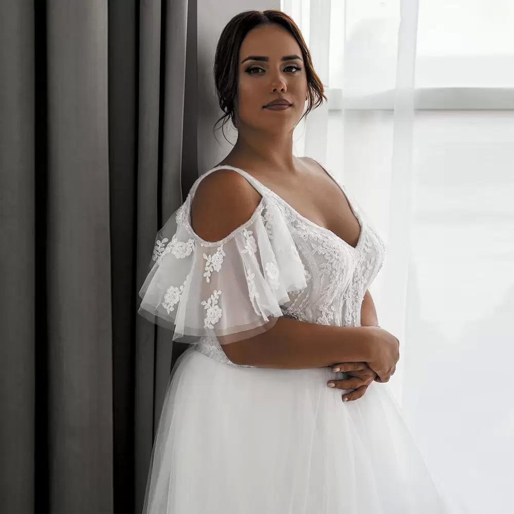 2023 A Line Wedding Dresses Sexy Off the Shoulder V Neck Illusion Lace Appliques Crystal Beads Tulle Bridal Gowns Sweep Train Plus Size vestido de noiva Open Back