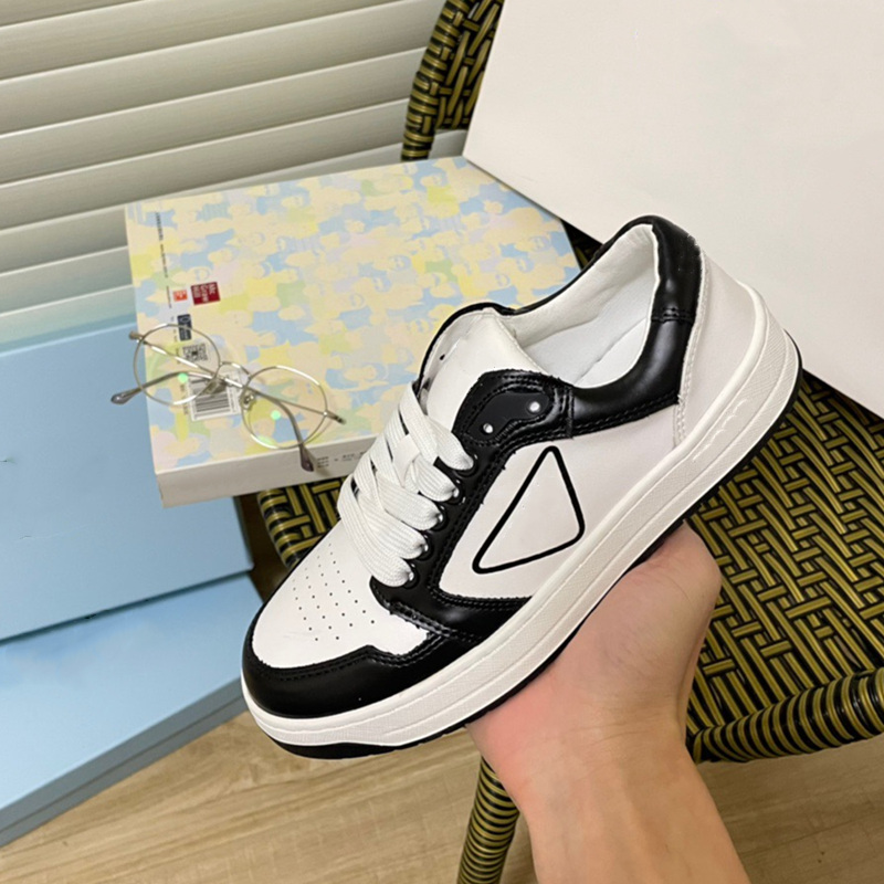 2022 Designer Trainer Sneakers Casual Shoes Black White Women Platform Fashion Low Top Shoe Red Green Leather Rubber Walking Outdoor