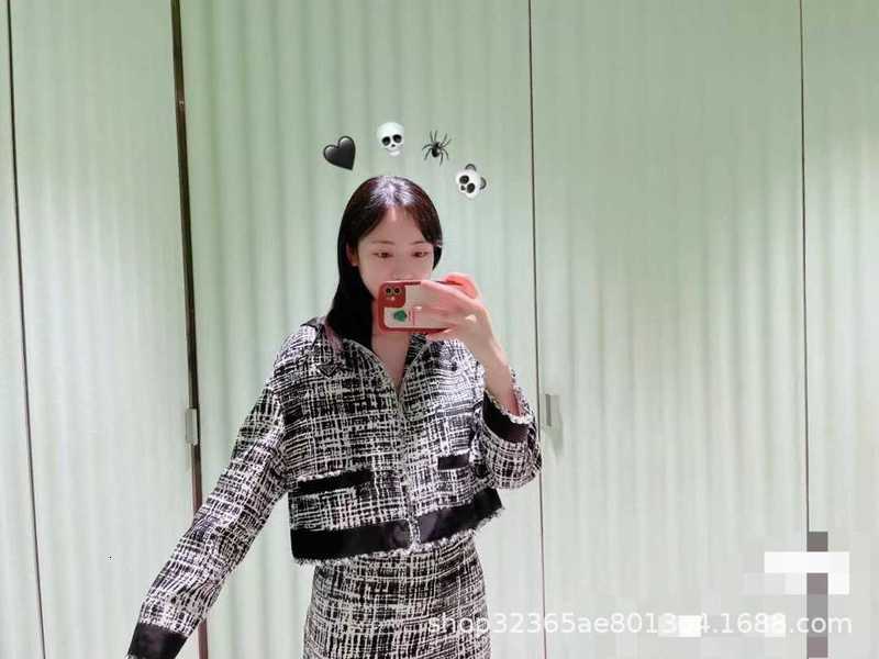 Women's Hoodies & Sweatshirts designer Pjia 22 early autumn new nylon mosaic pattern skirt short coat casual fashion suit NXPY
