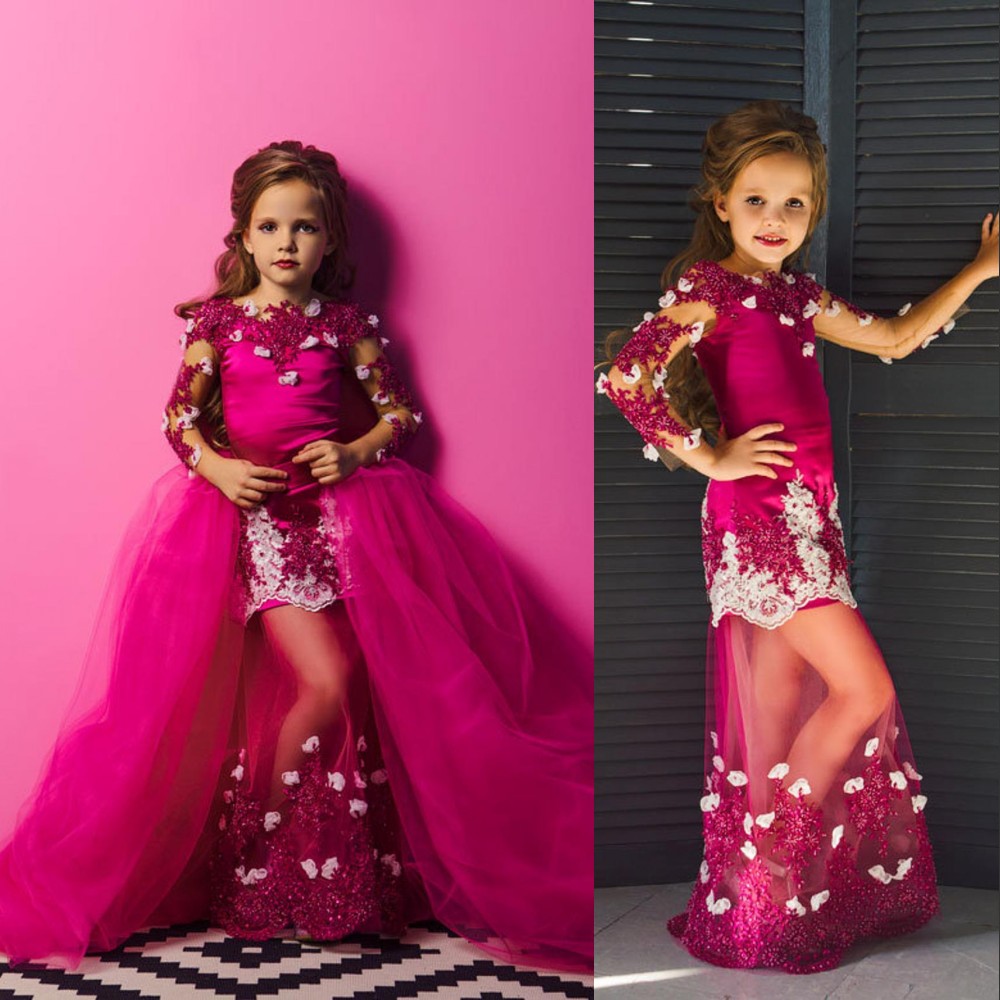 2023 Fuchsia Flower Girl -jurken Prinses Lange mouwen Lace Crystal kralen Bloemen Gilrs Pageant Jurk Little Kids First Communion Dress Sweep Train over Skirts