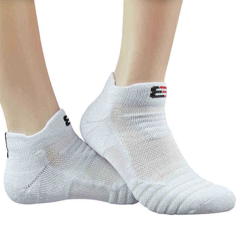 Large Size Sport Ankle Socks Thick Terry Cotton Breathable Black White Low Cut Outdoor Running No Show Travel Socks Womens Mens