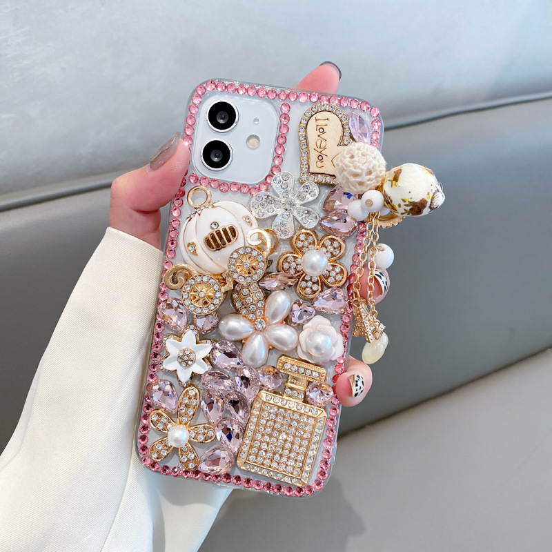 Luxury Bling 3D Rhinestone Case för iPhone 15 14 Pro Max 13 12 11 XR XS X 8 7 6 Plus Soft Tpu Shinny Diamond Flower Love Heart Crystal Telefon täcker Fashion Girls Back Skin