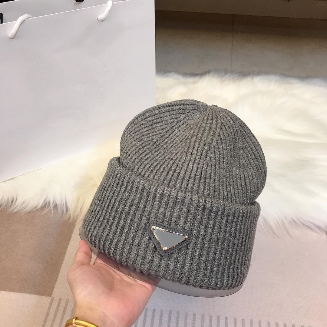 Créateur de chapeau en tricot de luxe Fashion Boneie Cap Men de bonnet femme en cachemire