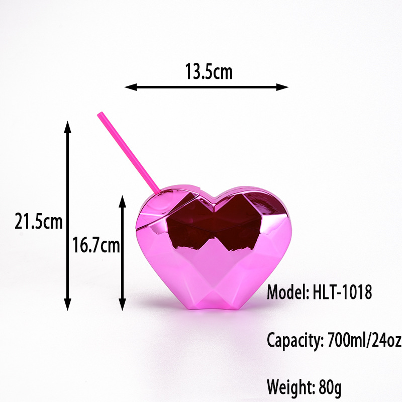 24oz hjärtformad plastkopp med lock PP Material Party Supplies 520 Love Cup Valentine's Day Straw Tumbler Z11