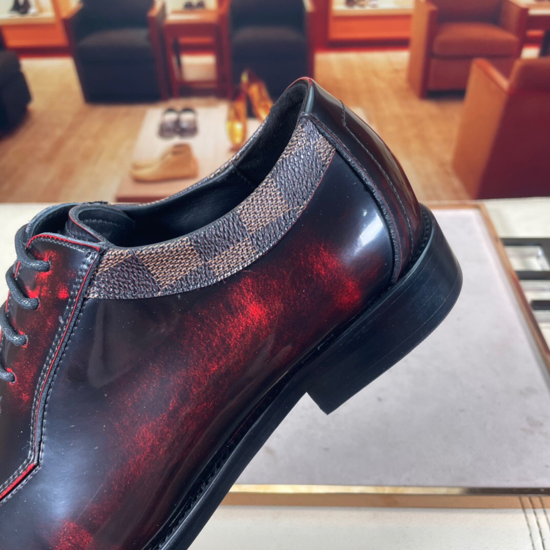2023 Mens Fress Shoes подлинная кожаная кожаная модная бизнес-дизайнер дизайнер бренд оксфордс мужской дышащий формальные свадебные квартиры размером 38-44