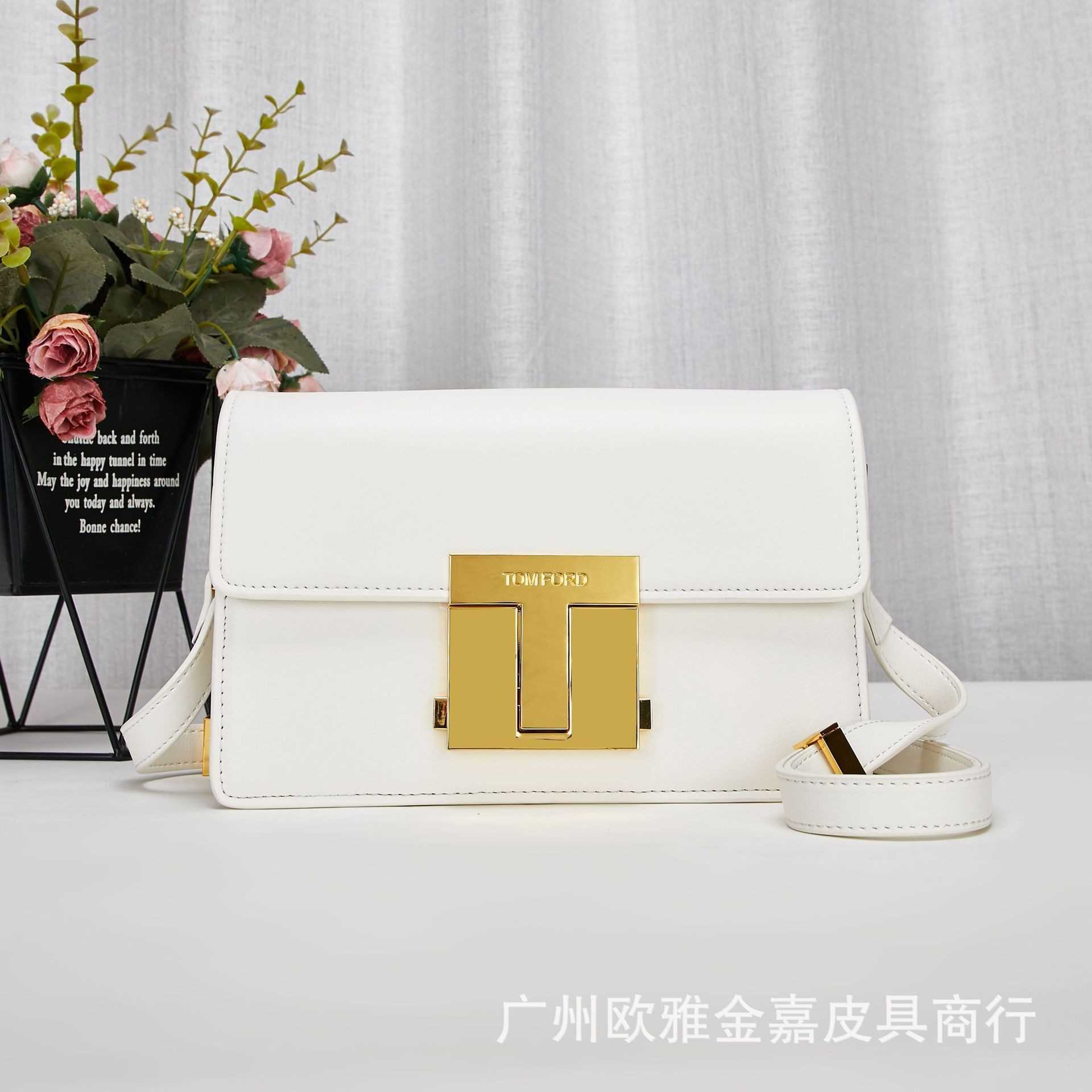 Högkvalitativ lyxdesigner Lady's Bags New Leather Women's Fashion Big Hardware Gold TF Diagonal Small Square Evening Clutches