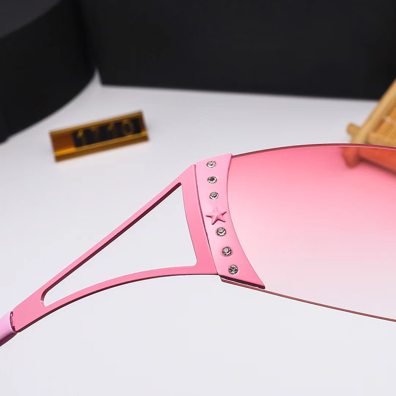 N84 NOWOŚĆ PROJEKTOWANIE MOSYKI SUNGLASS WOMENS Men's Men Culmers są dostępne w wielu kolorach