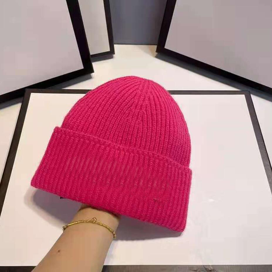 bahar kadın mektup örgü şapka adam sonbahar kış çift örgü şapka hem gilrs moda beanies kafataları chapeu kapaklar pamuk gorros yün sıcak öğrenci çift şapka