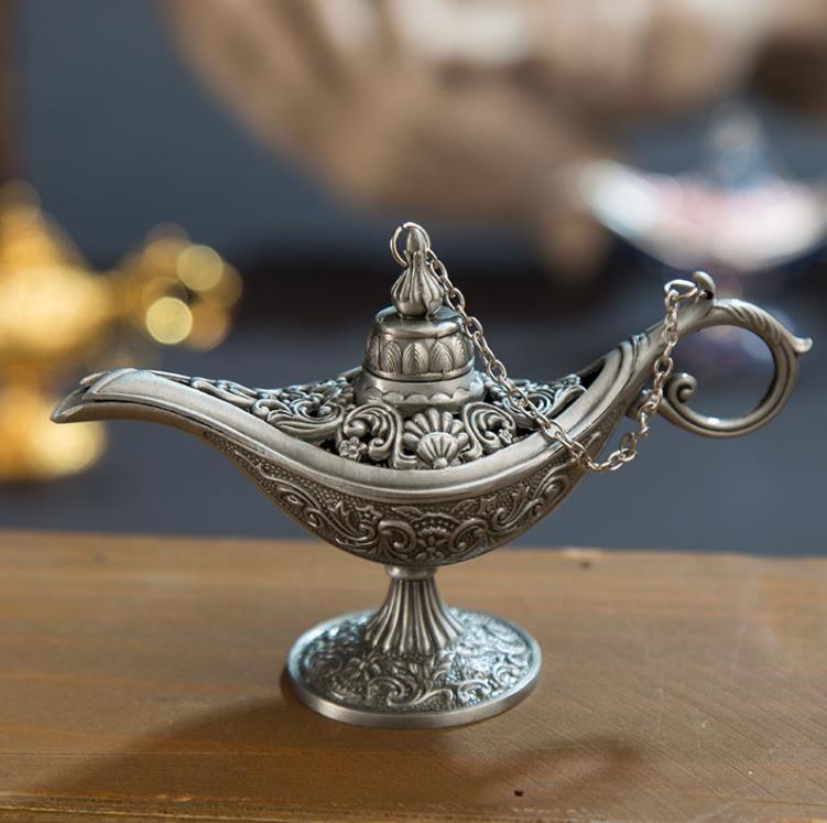 Utm￤rkt saga Aladdin Magic Lamp r￶kelse br￤nnare Vintage Retro Tea Pot Genie Lamp Aroma Stone Home Ornament Metal Craft SN354