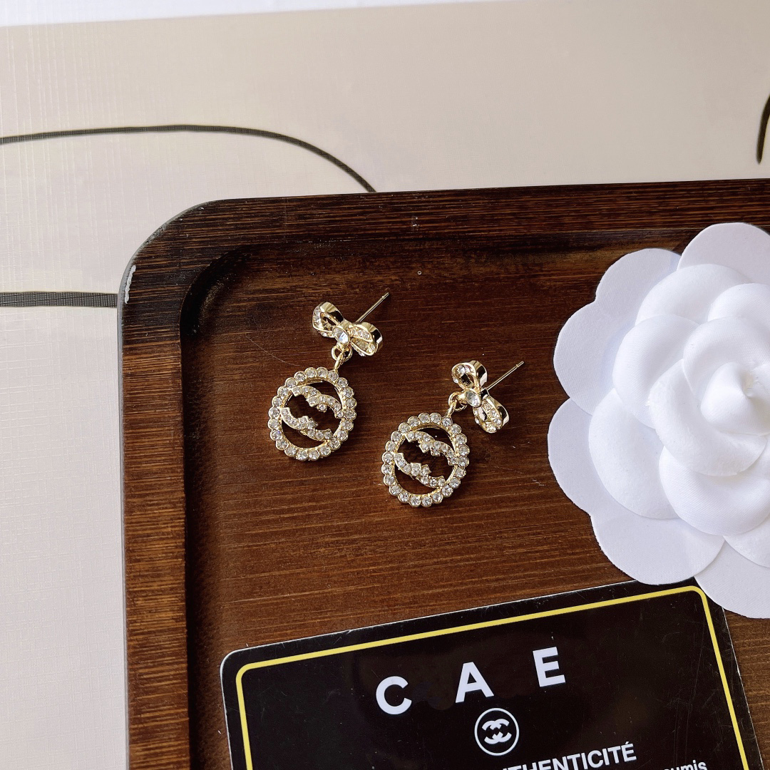 Charm Women's Earrings Designer Diamond Earring Luxury Fashion Jewelry Design for Women Wedding Party Accessories High end De240E