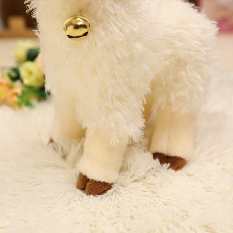 Kawaii belle Animal mouton jouets en peluche petites poupées d'agneau mignon cloche alpaga jouet de haute qualité pour enfants filles cadeaux