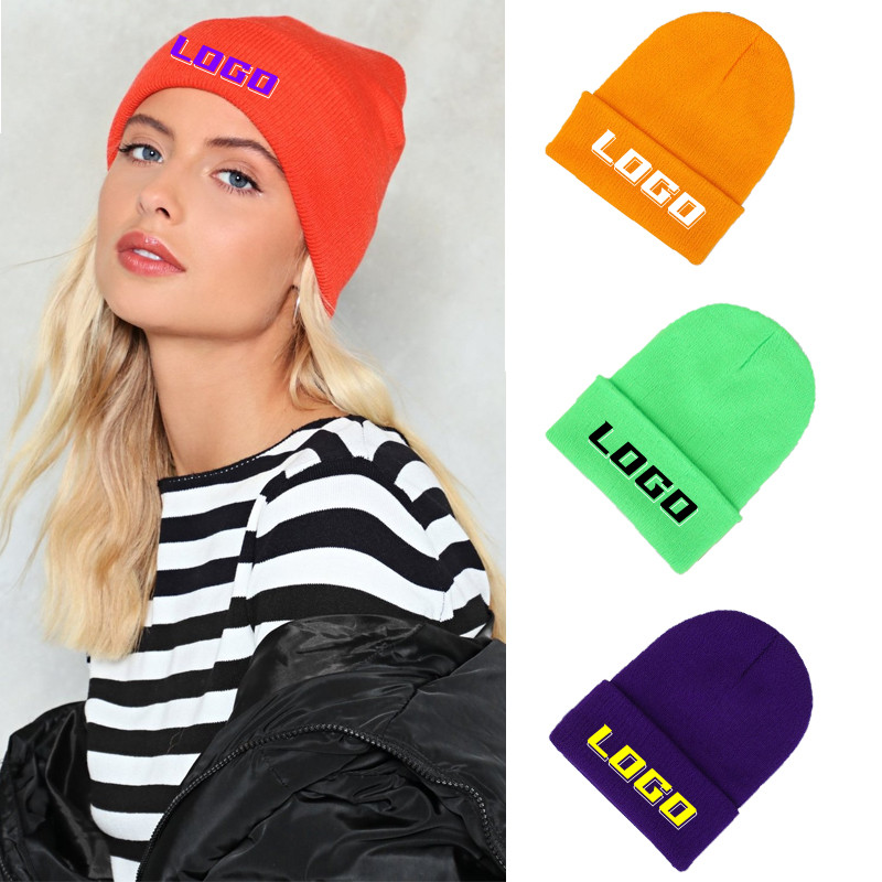 Zaprojektuj własne czapki Niestandardowe wydruku czapki lub haft tekst logo mężczyźni zimowi kapelusz kobiety czaszki czapki