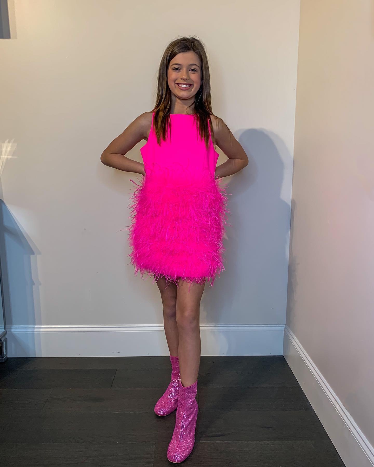Feather Girl Pageant Dress 2023 Little Kids Birthday Formal Party Gown Infant Toddler Tiny Young Junior Miss Keyhole Runway Fun-Fashion Interview Fuchsia Red Blue
