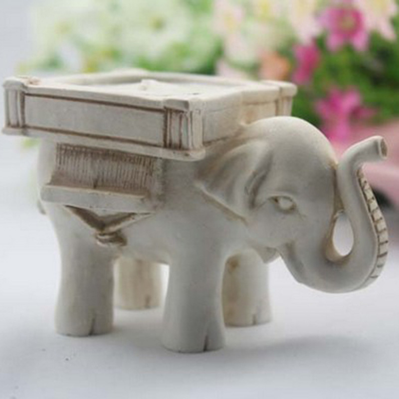 Portacandele creativi con elefante Candeliere in resina animale Decorazione la casa di nozze Ornamenti Regalo di festival