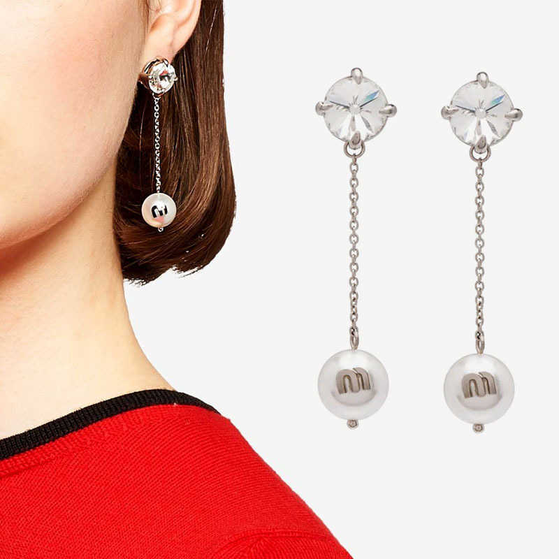 Charm Miu's East Gate Net-pendientes sencillos con colgante de perlas y borlas largas, color rojo, a la moda, para mujer 22120062443