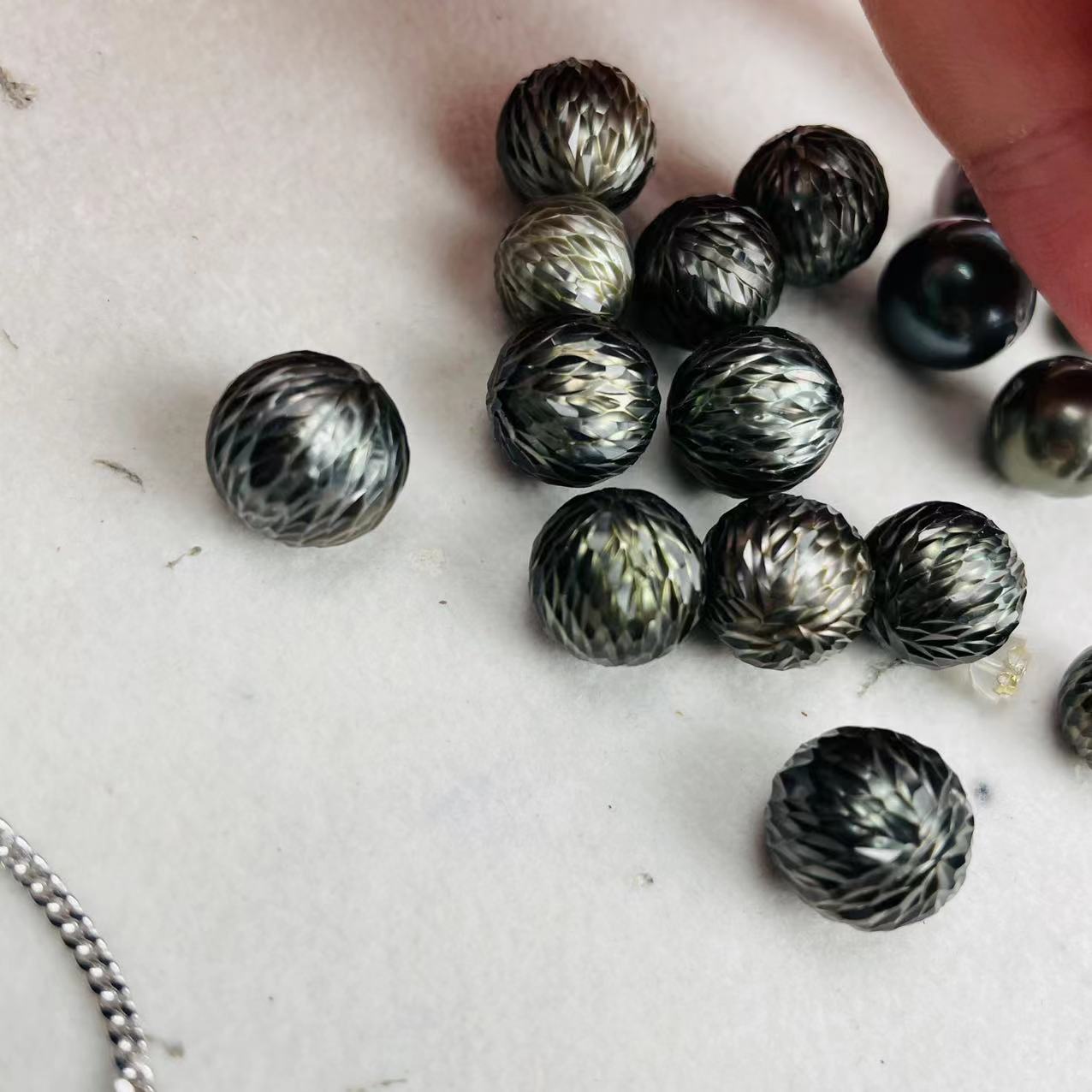 Neue Dragon Scale Pearl natürlicher Meerwasserperlen nicht-poröse Perlen Mode DIY Halskette Ohrring Schmuckzubehör