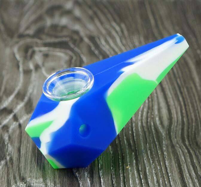 Ultimi tubi in silicone bruciatore a nafta con ciotola in vetro Stile diamante Tabacco a mano Fumo Pipa ad acqua Erba secca Silicon Bong Bubbler