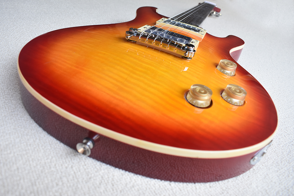 Factory Custom Cherry Sunburst Electric Guitar With Chrome Hardware Birds Fret Inlay Flame Maple Veneer Can be customized