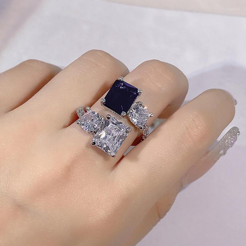 Cluster Rings 2022 Creative Sapphire Flower Cut Round Square Couple Ring For Women Diamond Crystal Engagement Proposal Gift Jewelr309m