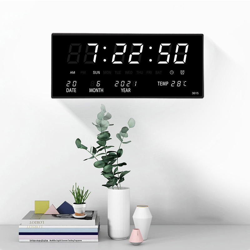 Wandklokken Luminous digitaal alarm uur chiming temperatuur datum kalendertabel elektronische LED -decoratie met plug 220930