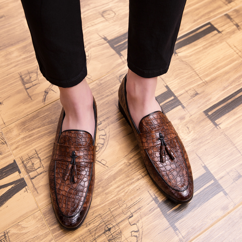 Skala rybna wzór skórzanych butów Oxford Buty retro frędzle spiczaste palce stężenie mody męskie formalne buty swobodne wielokrotne rozmiary 38-47