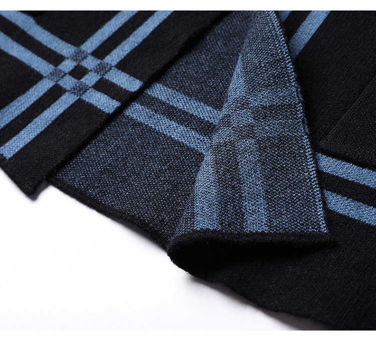 Maglioni Cardigan lavorato a maglia coreano della primavera dei nuovi uomini Cappotto maglione scozzese di moda di marca di fascia alta Maschile Autunno Tempo libero Lusso Y2210