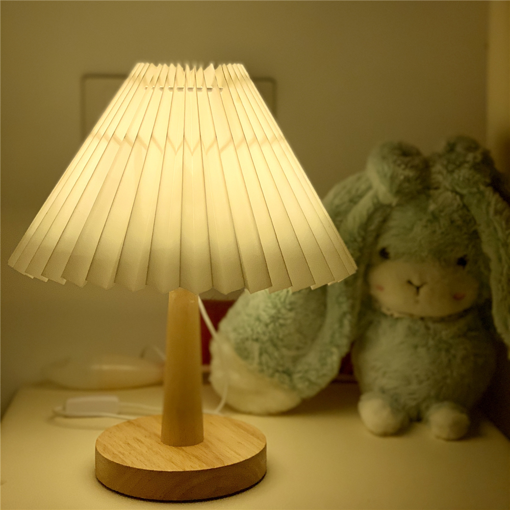 Otra decoración para el hogar Usb Lámpara plisada vintage Lámpara de mesa coreana regulable con cuentas LED Blanco amarillo cálido para iluminación de la sala de estar del dormitorio 221007