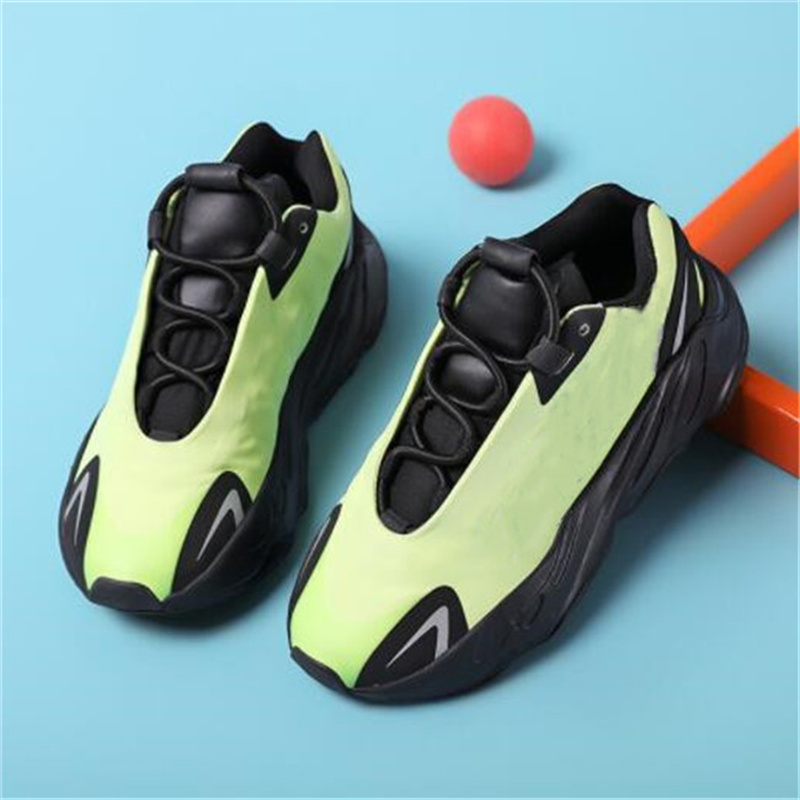 New Kids Shoes Courant Blush Desert Utility Black Chaussures Baby Toddler shoe Sneakers Ouest Enfant Boys et Filles Pour Enfants