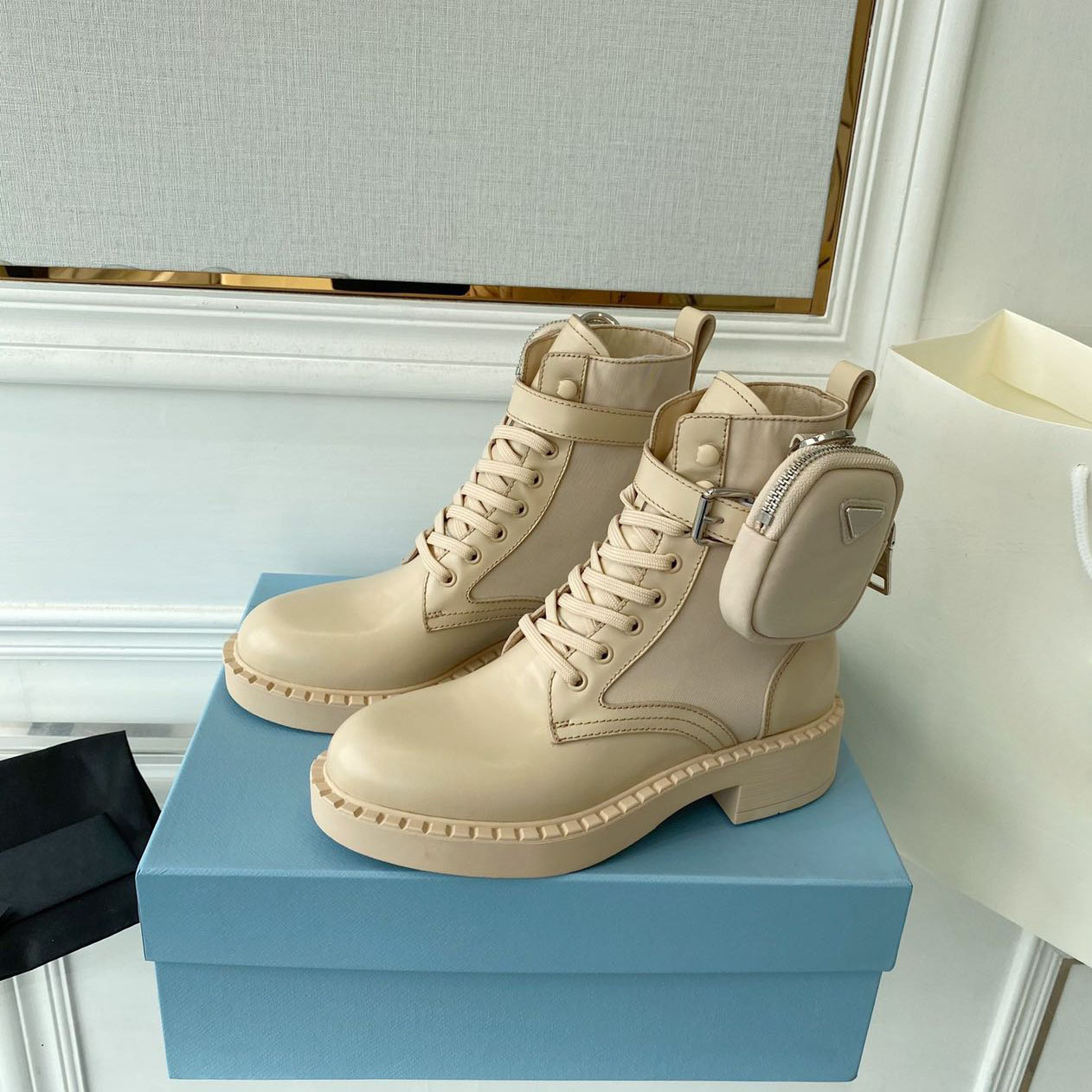 새로운 디자이너 여성 부츠 모 놀리가 반짝이는 분리 가능한 나일론 파우치 전투 신발