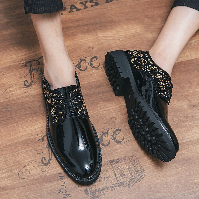 Lüks Brogue Deri Oxford Ayakkabı Rhinestone Patent Saçlı Ayak Parçası Bir Üzüntü Erkekler Moda Resmi Ayakkabı Çok Boyutlar