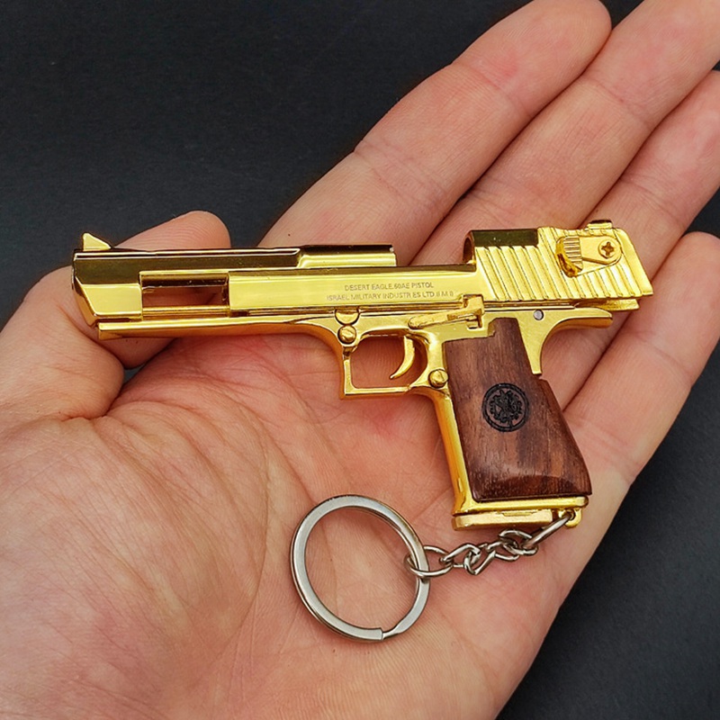 ゴールドカラーデザートイーグルピストルおもちゃ銃ミニチュアモデルウッドハンドルキーチェーンメタルシェルアロイバースデーギフト1159
